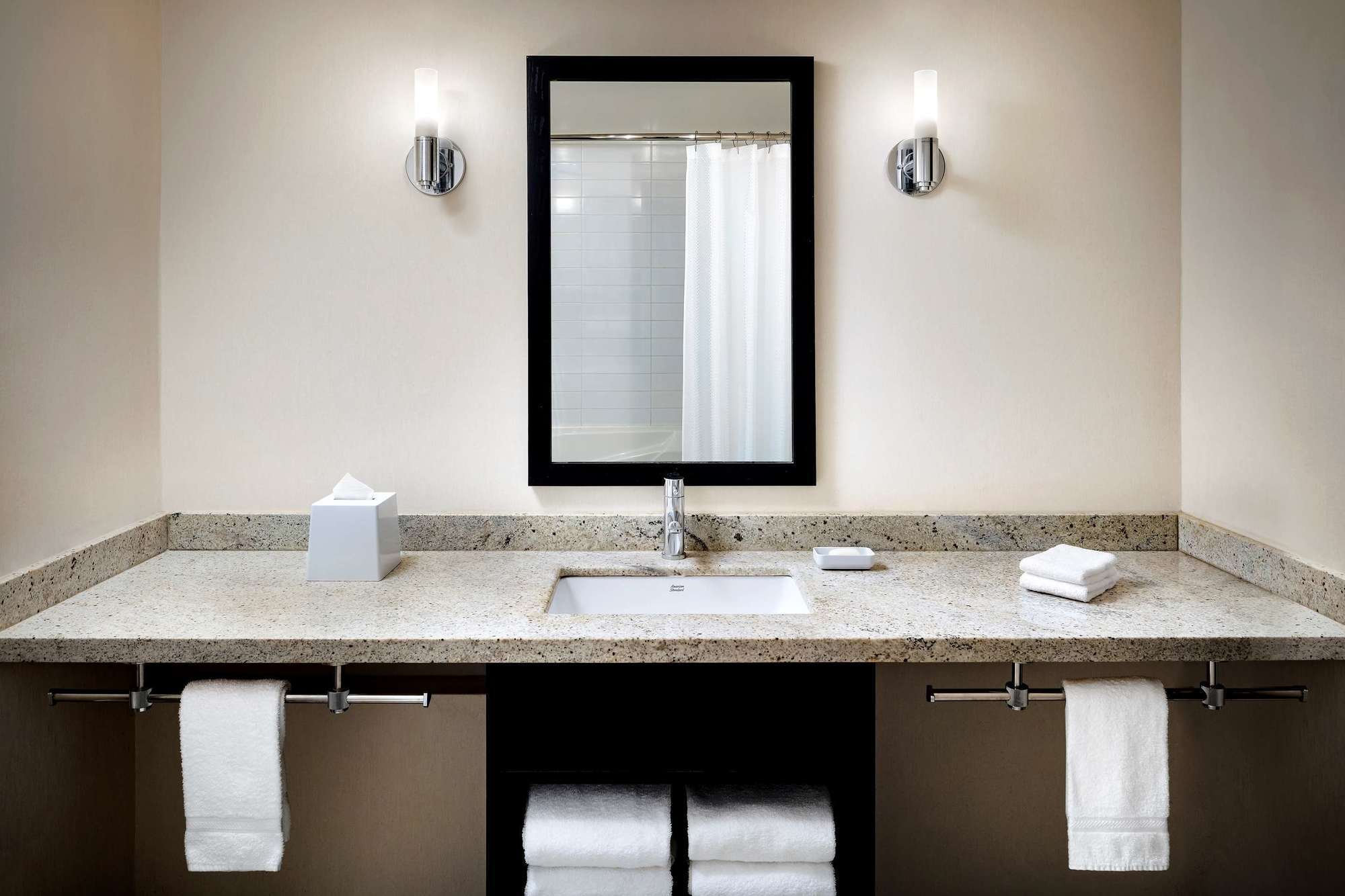Four Points By Sheraton Mississauga Meadowvale Bagian luar foto